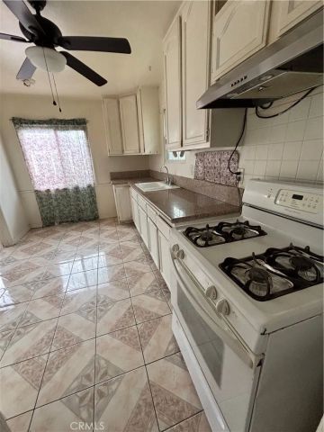 13100 Rangoon, Arleta, CA 91331