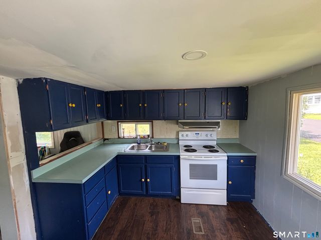 49 Erin Drive, Plainfield, CT 06374