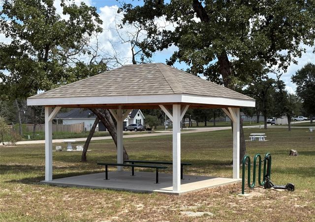 38417 Park View Drive, Hempstead, TX 77445