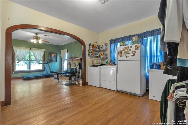 1582 County Road 3700, Dilley, TX 78017