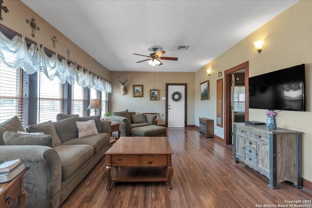 1582 County Road 3700, Dilley, TX 78017