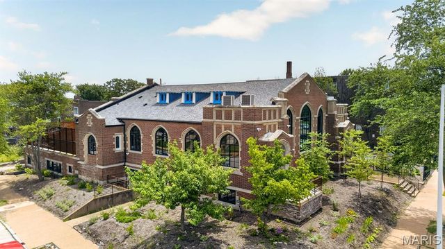 1034 S Kingshighway Boulevard, St Louis, MO 63110