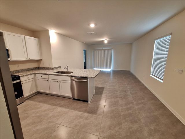 35735 SUNFLOWER HILL DRIVE, Zephyrhills, FL 33541
