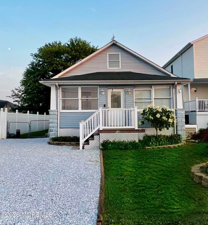 546 E Bayview Avenue, Ocean Gate, NJ 08740