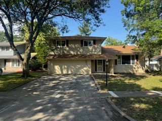 19147 Loomis Avenue, Homewood, IL 60430