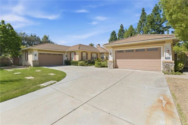 4469 LA SERENA, Yorba Linda, CA 92886