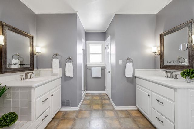 525 Mesa Drive, Klamath Falls, OR 97601