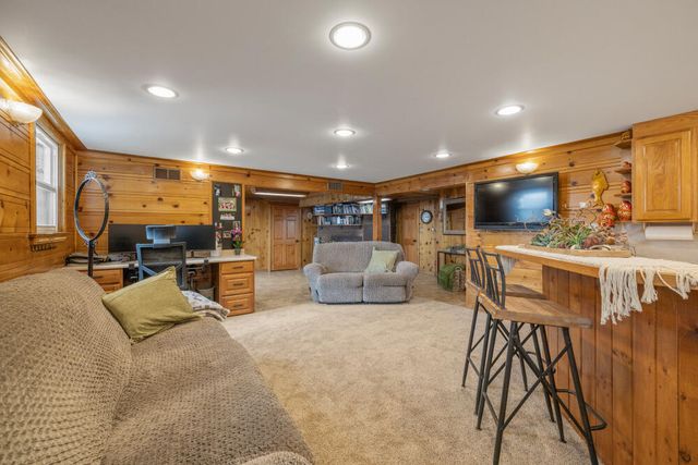 525 Mesa Drive, Klamath Falls, OR 97601