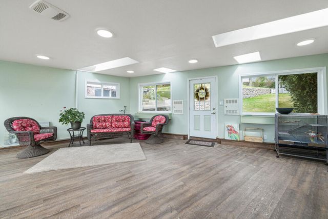 525 Mesa Drive, Klamath Falls, OR 97601