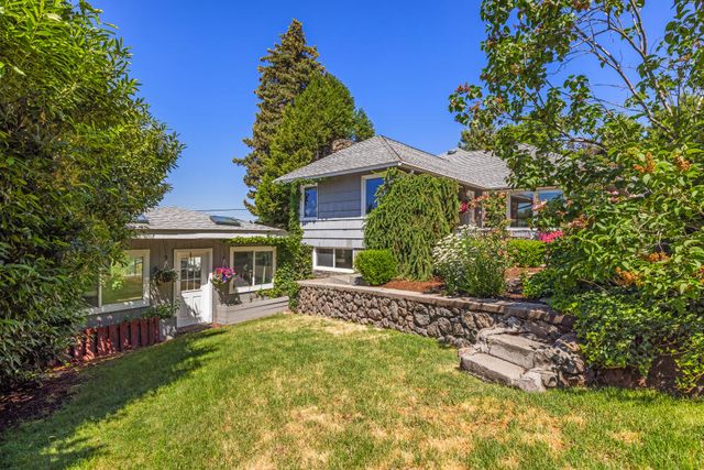 525 Mesa Drive, Klamath Falls, OR 97601