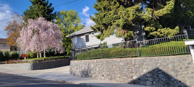 525 Mesa Drive, Klamath Falls, OR 97601