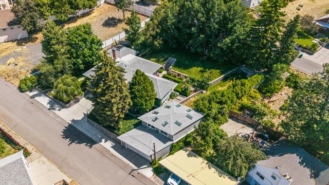 525 Mesa Drive, Klamath Falls, OR 97601