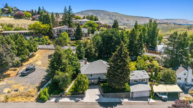 525 Mesa Drive, Klamath Falls, OR 97601