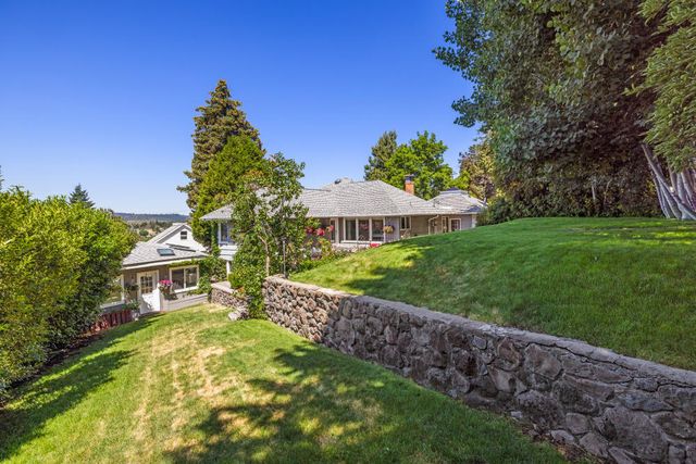 525 Mesa Drive, Klamath Falls, OR 97601