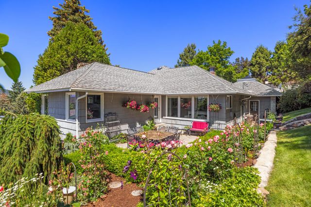 525 Mesa Drive, Klamath Falls, OR 97601