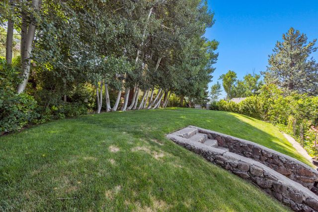 525 Mesa Drive, Klamath Falls, OR 97601