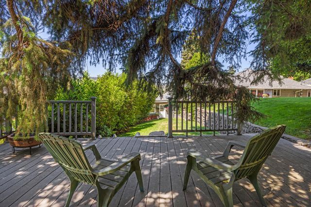 525 Mesa Drive, Klamath Falls, OR 97601