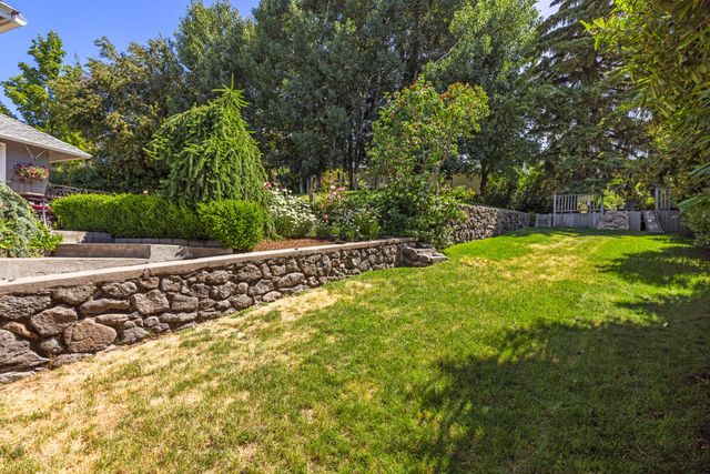 525 Mesa Drive, Klamath Falls, OR 97601