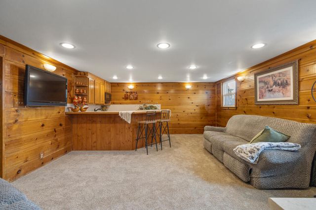 525 Mesa Drive, Klamath Falls, OR 97601