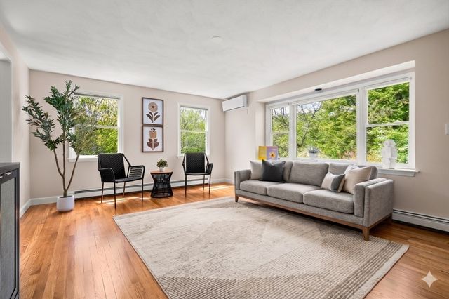 16 Oxford St, Lexington, MA 02420