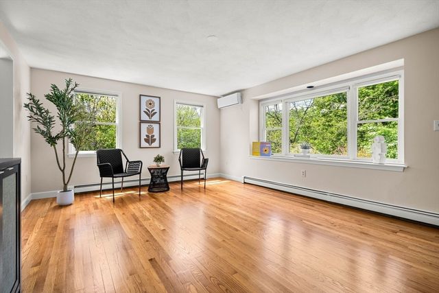 16 Oxford St, Lexington, MA 02420