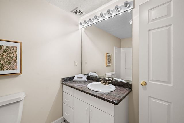 16 Oxford St, Lexington, MA 02420