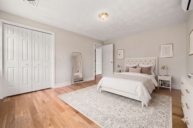 16 Oxford St, Lexington, MA 02420
