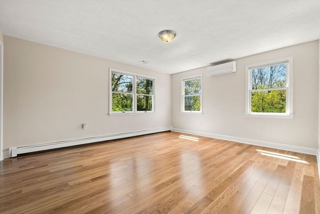 16 Oxford St, Lexington, MA 02420