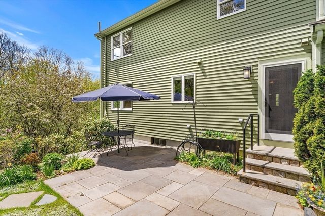 16 Oxford St, Lexington, MA 02420