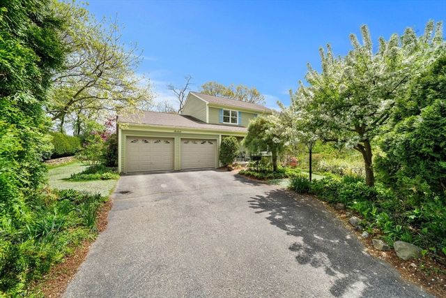 16 Oxford St, Lexington, MA 02420