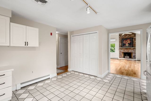 16 Oxford St, Lexington, MA 02420