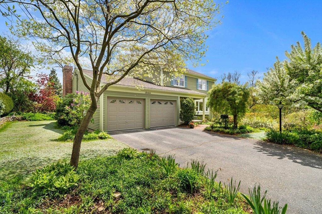 16 Oxford St, Lexington, MA 02420
