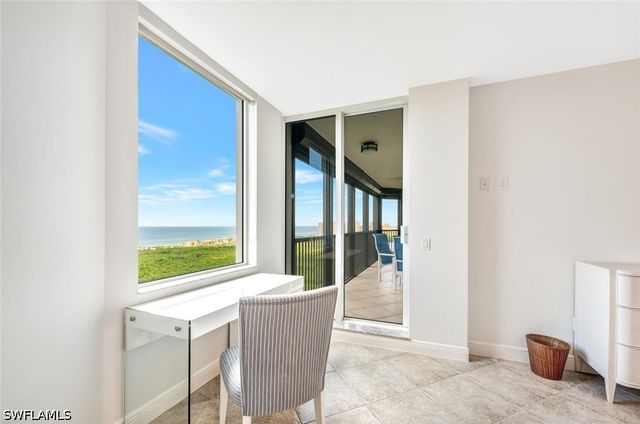 7225 Pelican Bay BLVD 2004, Naples, FL 34108