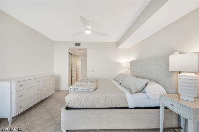 7225 Pelican Bay BLVD 2004, Naples, FL 34108