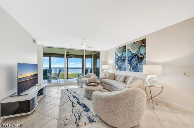 7225 Pelican Bay BLVD 2004, Naples, FL 34108