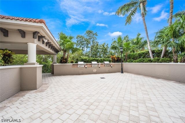7225 Pelican Bay BLVD 2004, Naples, FL 34108