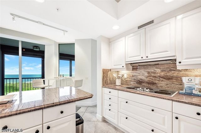 7225 Pelican Bay BLVD 2004, Naples, FL 34108