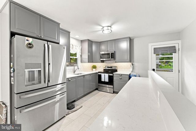 3527 HOOPER RD, New Windsor, MD 21776