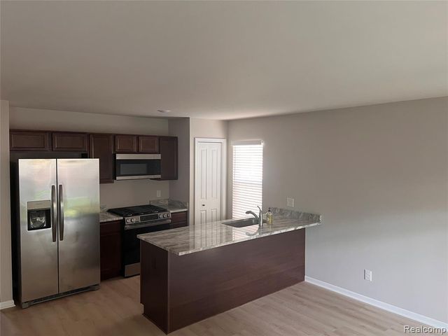 15175 Horger Avenue, Allen Park, MI 48101