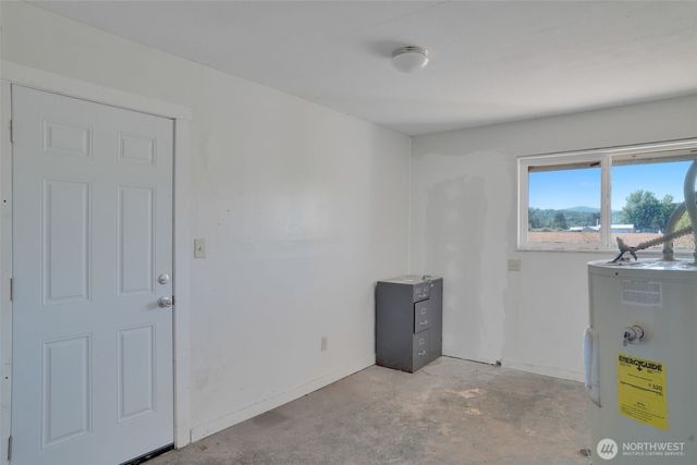 2001 Heckard Road, Raymond, WA 98577