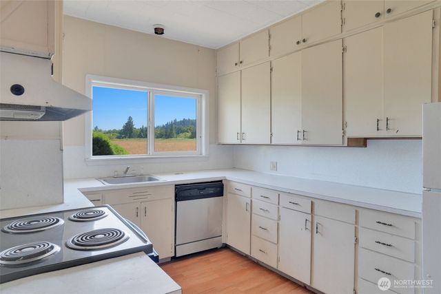 2001 Heckard Road, Raymond, WA 98577