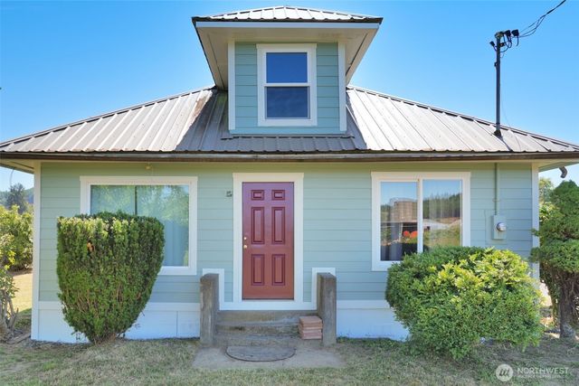 2001 Heckard Road, Raymond, WA 98577