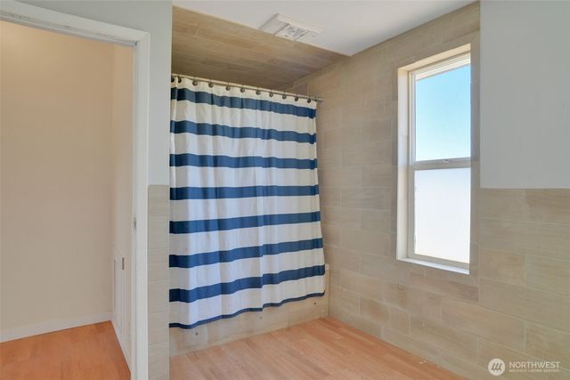 2001 Heckard Road, Raymond, WA 98577