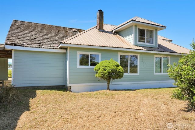 2001 Heckard Road, Raymond, WA 98577