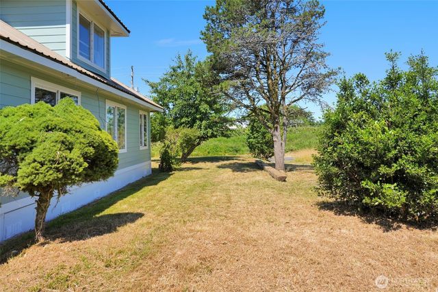 2001 Heckard Road, Raymond, WA 98577