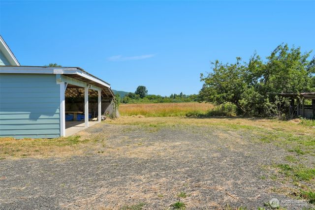 2001 Heckard Road, Raymond, WA 98577