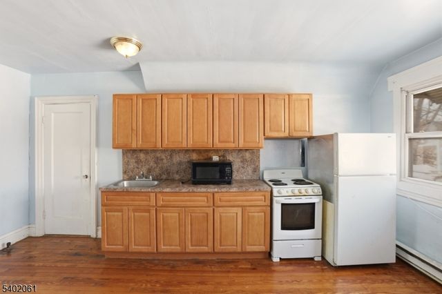 21 N 23Rd St, East Orange City, NJ 07017