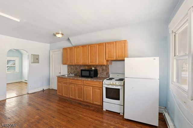 21 N 23Rd St, East Orange City, NJ 07017