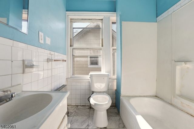 21 N 23Rd St, East Orange City, NJ 07017