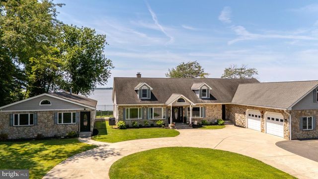 8 ISSAC DR, Pennsville, NJ 08070